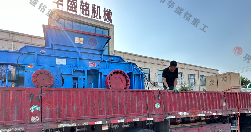 華盛銘廠家的對輥制砂機怎么樣？市場價一臺多少錢？